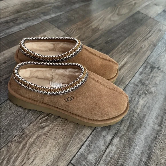 UGG | Shoes | Ugg Brown Suede Slippers With Plush Lining  display picture 1